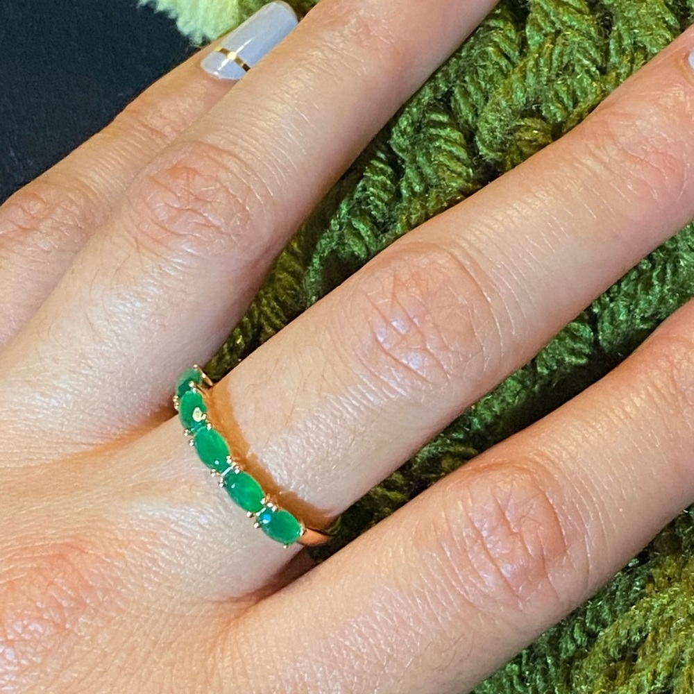 Genuine emerald band ring - Picture 3 of 5